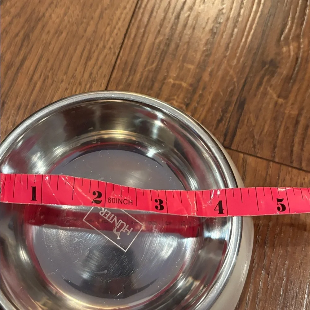 Hunter Cream and Stainless Steel Pet Bowls